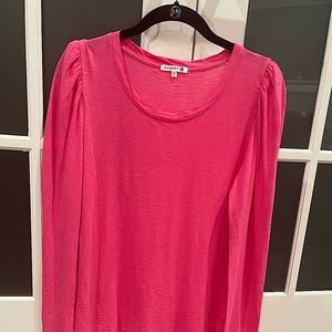 Sundry fuchsia long sleeve top with puff shoulders. Size 1. Like New!